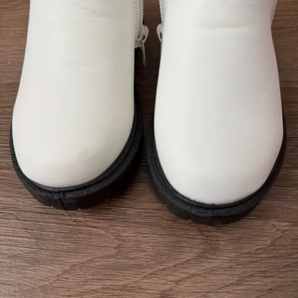 Toddler Girls White & Black Chelsea Boots | Size 6 | Sparkle In Pink
